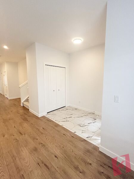 3 Bed & 2.5 Bath + Bonus Room in Rangeview SE photo 2