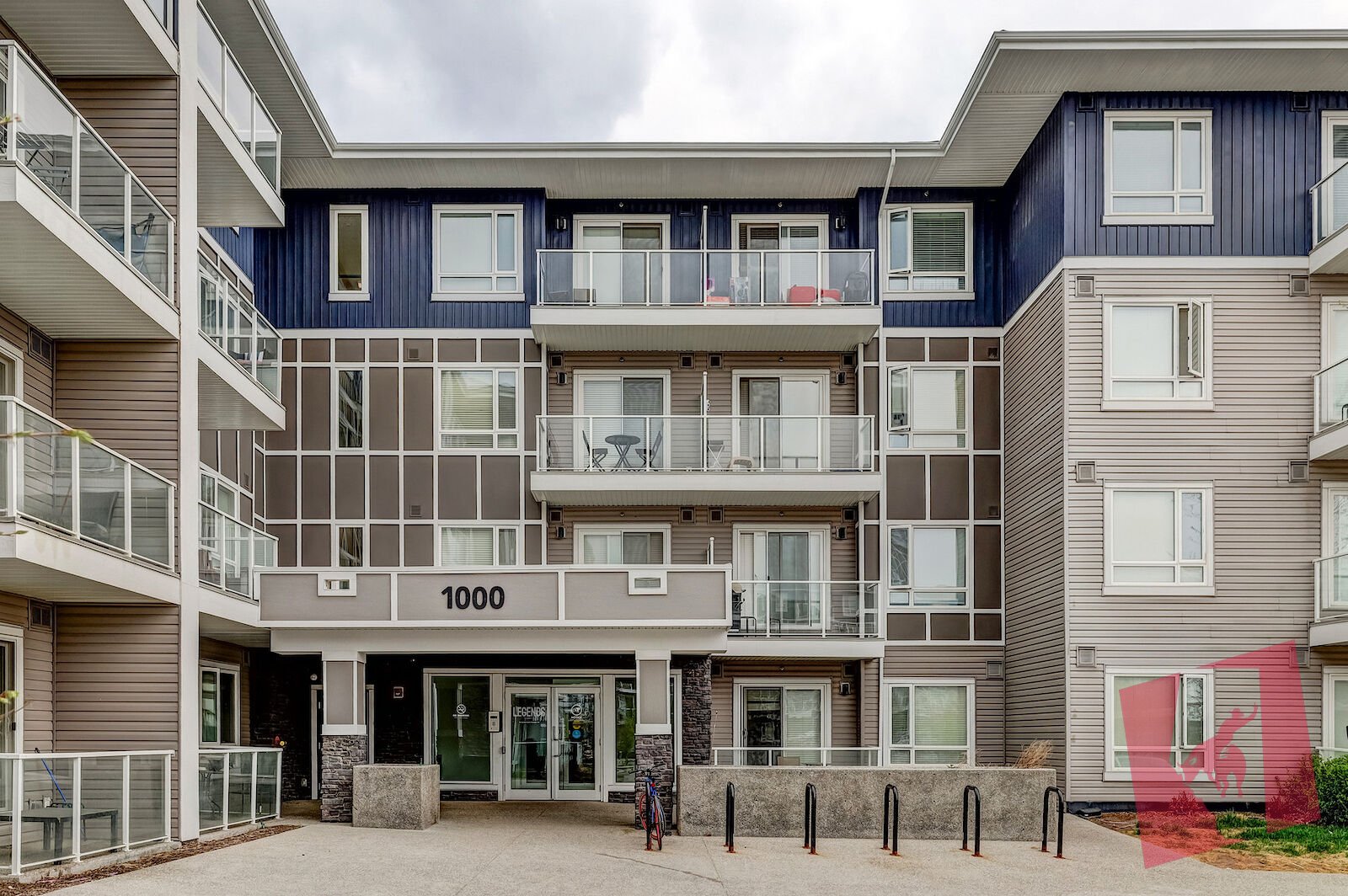 Top-Floor 2 Bedroom Condo at Legends of Cornerstone – Pet Friendly with Full Amenities!