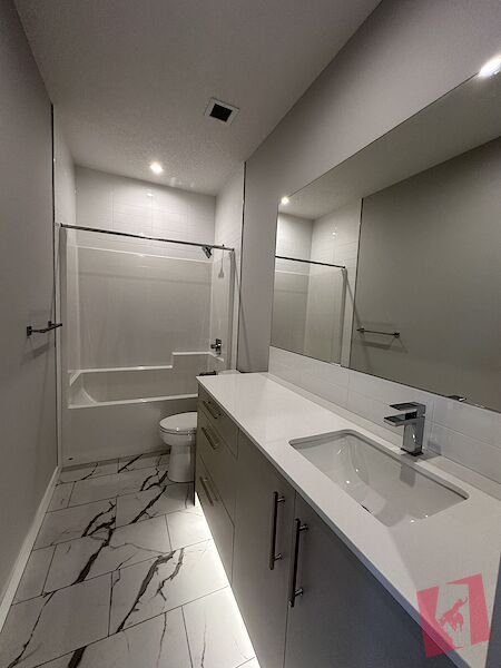 MAIN FLOOR - 2 Bedroom, 1 Bath, with AC, underground parking