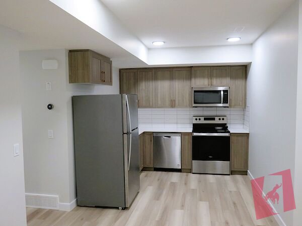 2 BED 1 BATH -SPACIOUS AND COZY BASEMENT SUITE