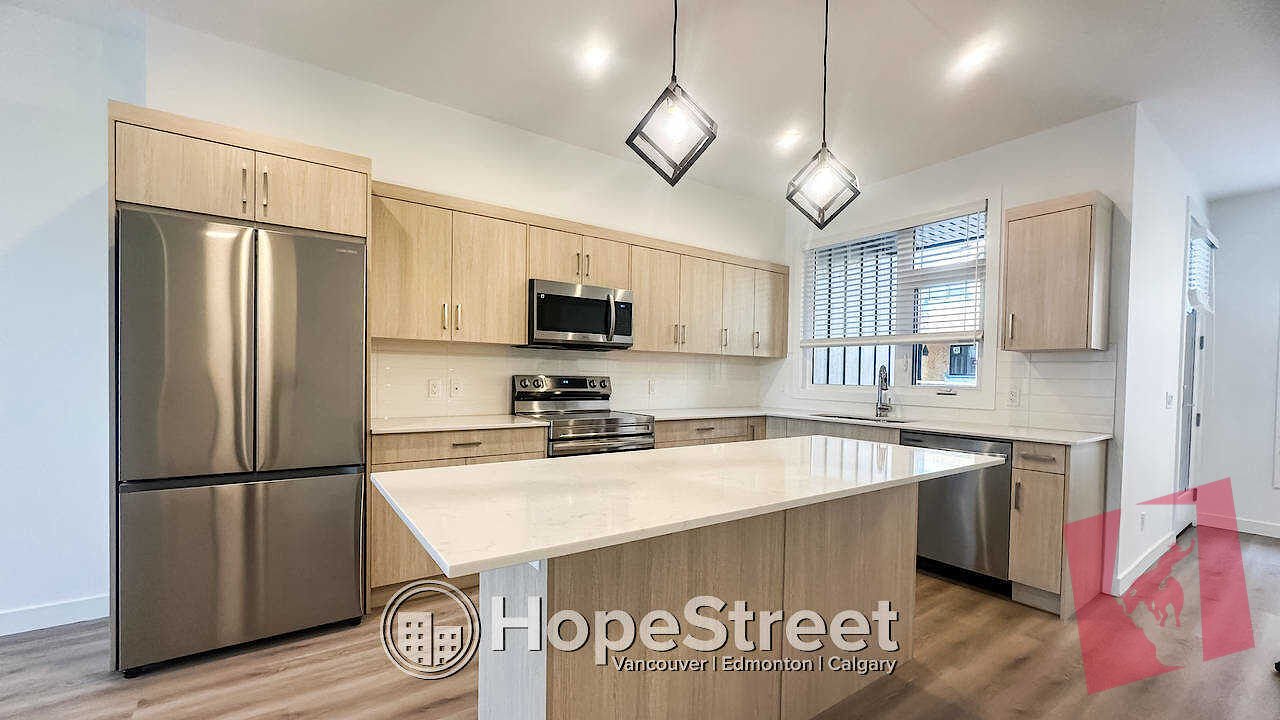 4 Bed Townhouse with Double Garage for Rent in Sage Hill | Pets Negotiable