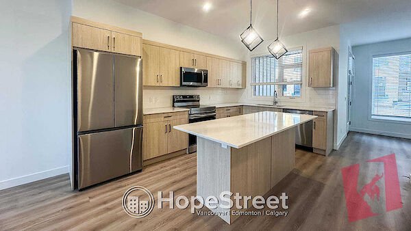 4 Bed Townhouse with Double Garage for Rent in Sage Hill | Pets Negotiable photo 3