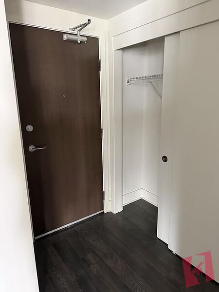 2-Bedroom, 2-Bathroom Condo at The Mark on 10th – Downtown Calgary photo 3