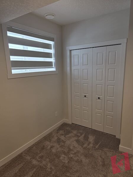 Cozy Brand new 2 Bedroom Basement in Vermillion Hill photo 3