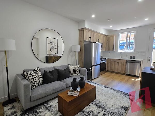 Cozy 2025 built 2 beds Legal Basement Suite – walk to C-train photo 3