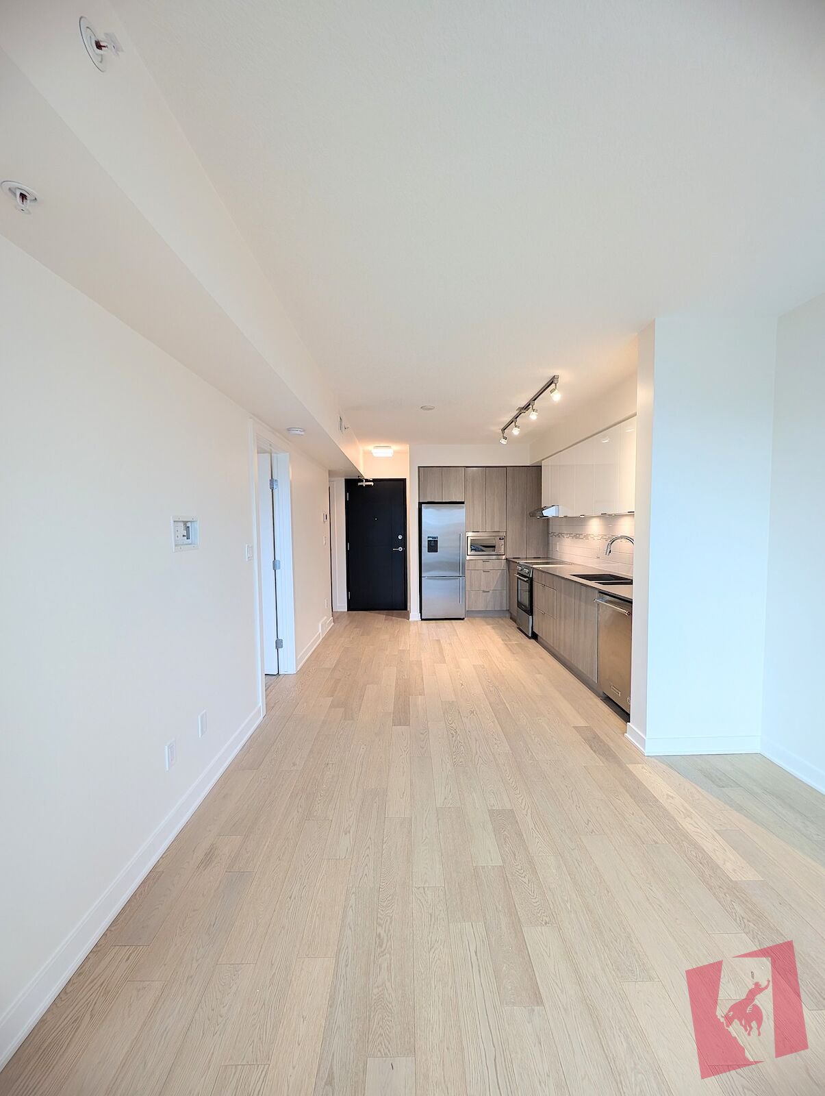 Luxury 1 bedroom in Downtown Core