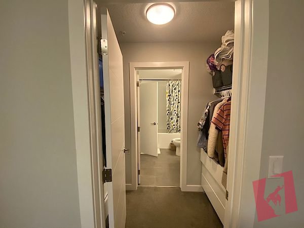 Perfect location 1BD 1BA condo in Currie photo 3