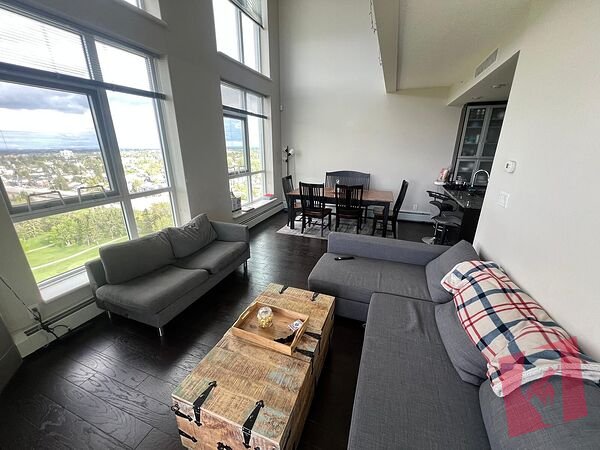 Room Available now - SW Calgary photo 3