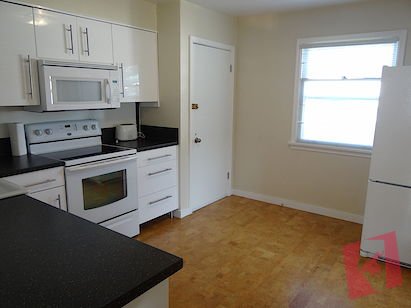 3 BEDROOM HOUSE photo 3