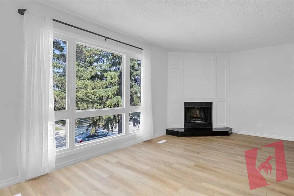 Charming Two Bedroom, One Bathroom Haven in Beddington!
