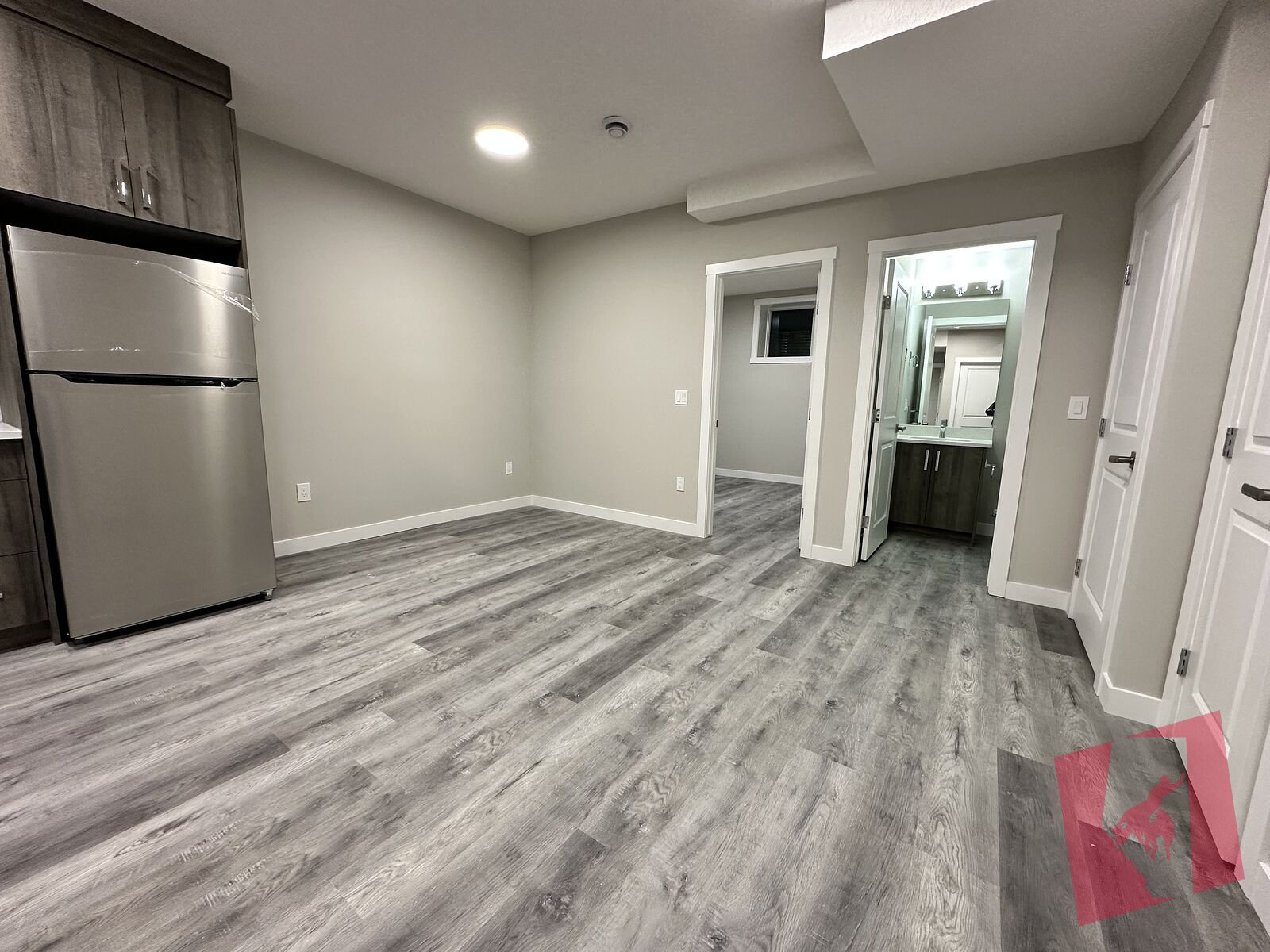 An Upgraded legal 2-bedroom Secondary Suite basement is available for rent