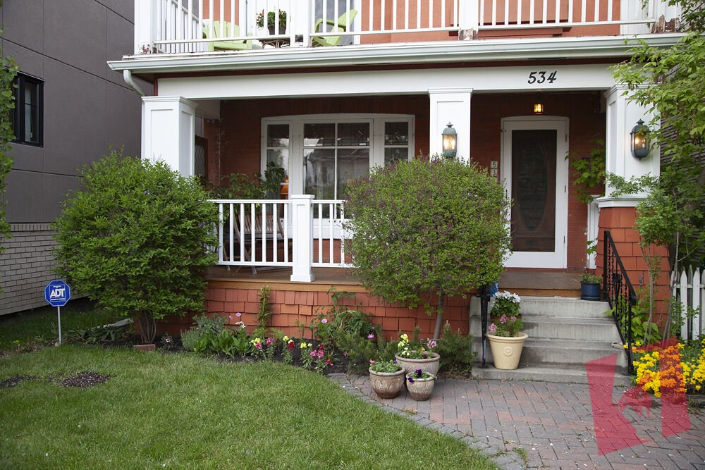 Heritage Home in Calgary's Desirable Mission District photo 2