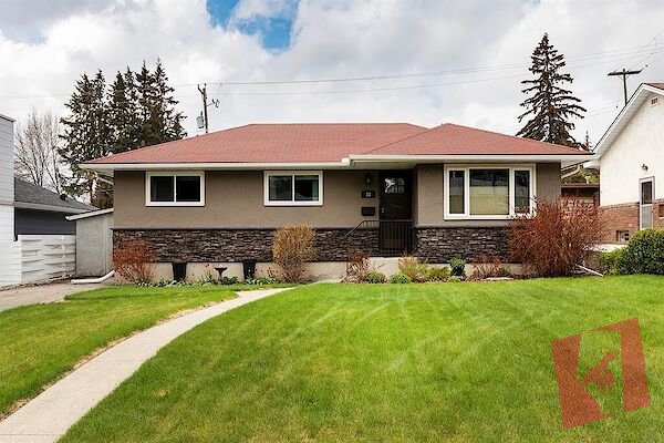 Upgraded Bungalow in Collingwood