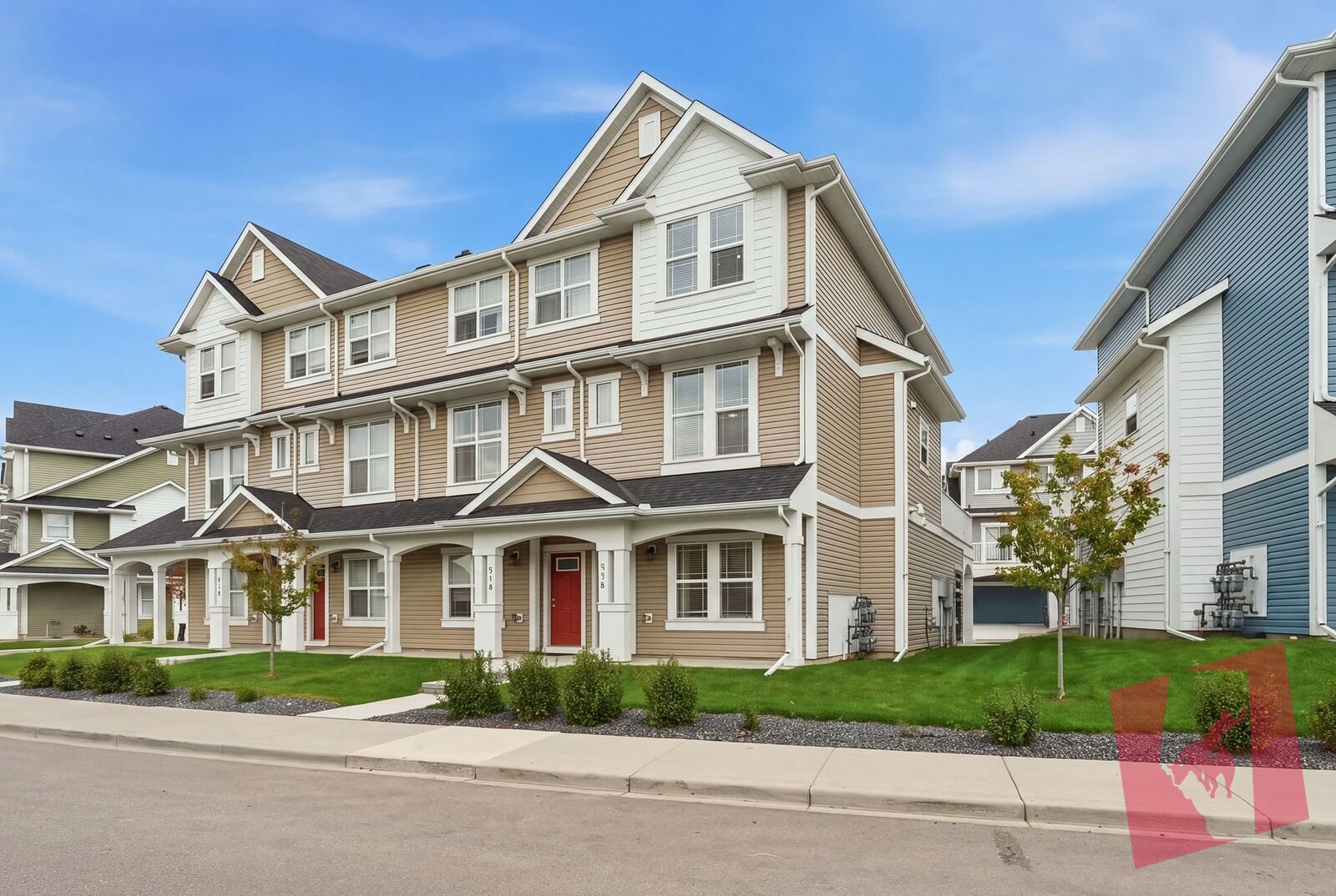Modern Fully Furnished 3BR/2.5BA Townhouse | Turnkey 3–6 Month Stay