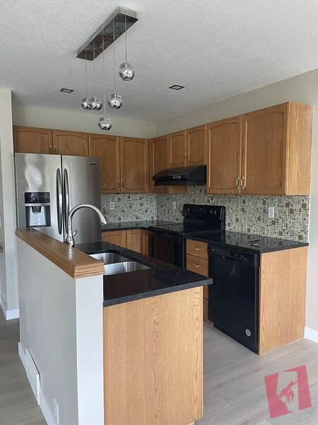 Beautiful 3 Bedroom House photo 3