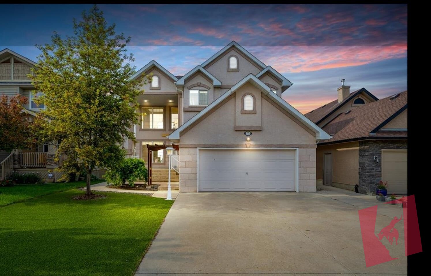 Beautiful SW Walkout 2 Story, 4 Room Home, Double Garage attach 2500 SQF Living photo 2