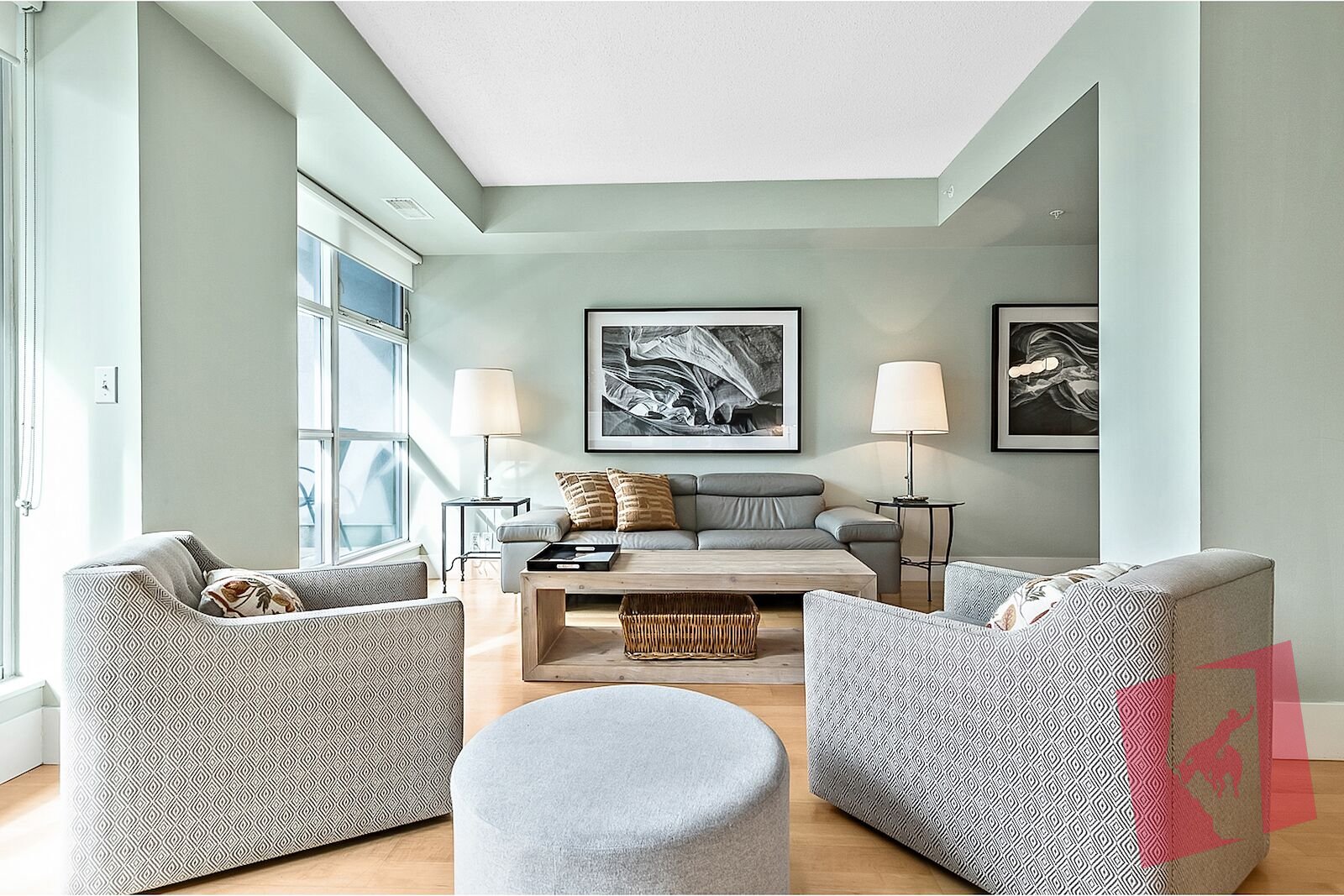 Downtown Eau Claire Condo | Sun-Filled West Views, Comforts of home