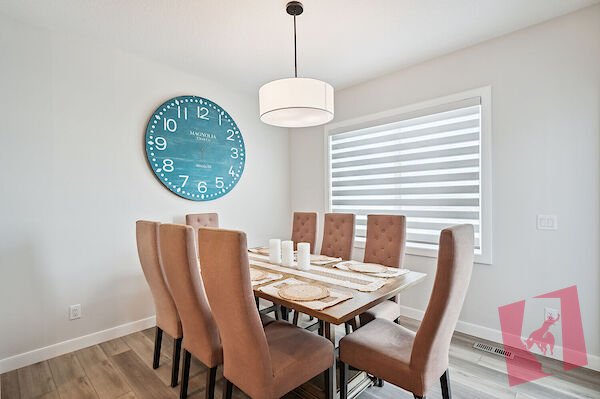 3-bedroom all Ensuite house Plus Den - Fully furnished all utilities included!
