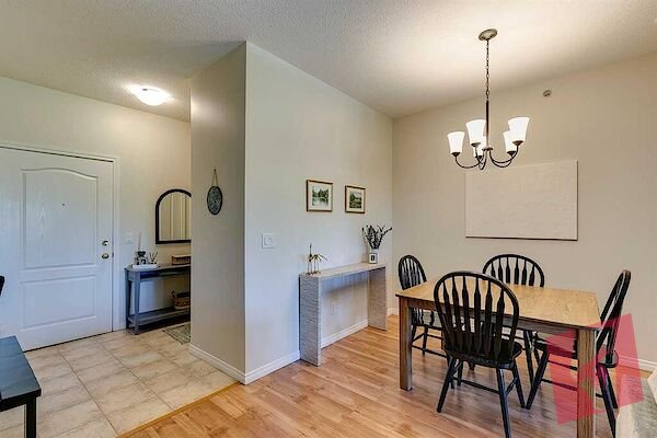 Quiet Glamorgan Condo photo 3