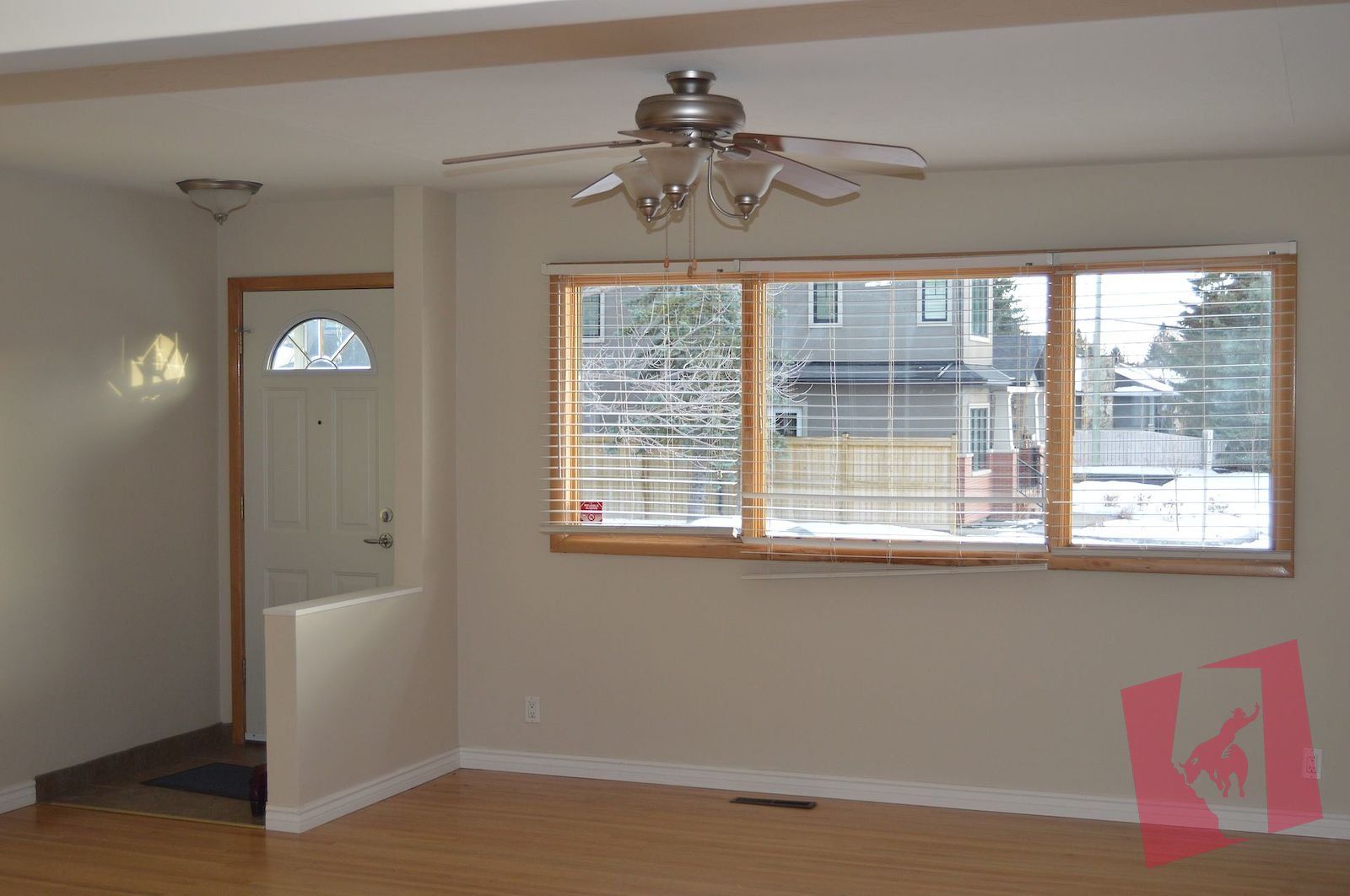 Main Floor of beautiful house in Glendale