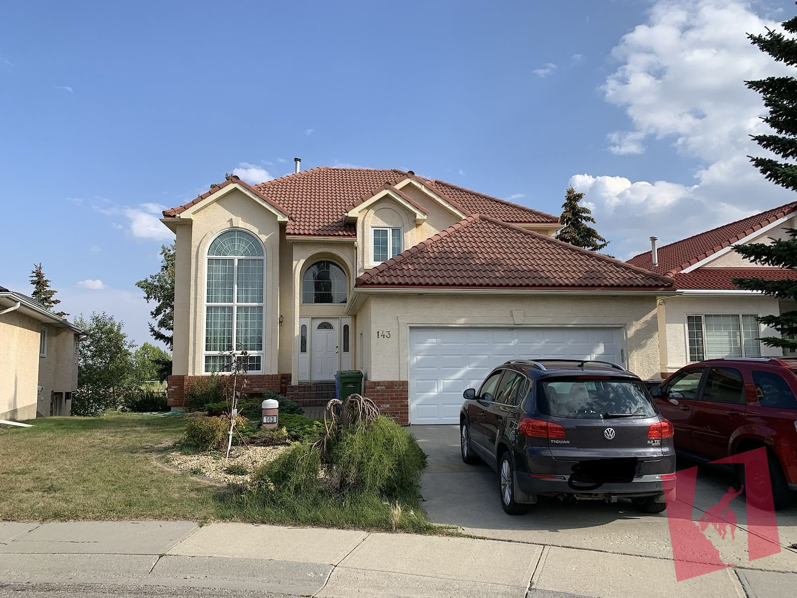 Legalized walkout basement, back onto park and school , furnished optional