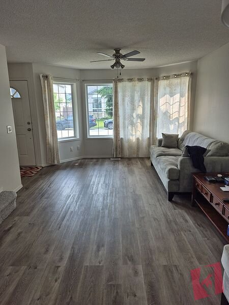 One Upper-Level Unfurnished Bedroom Available In A Three Bedrooms House photo 3