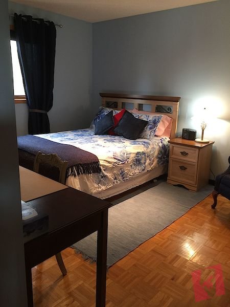 Room for Rent near Crowfoot Centre