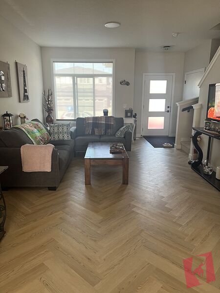 Looking for a Female roommate