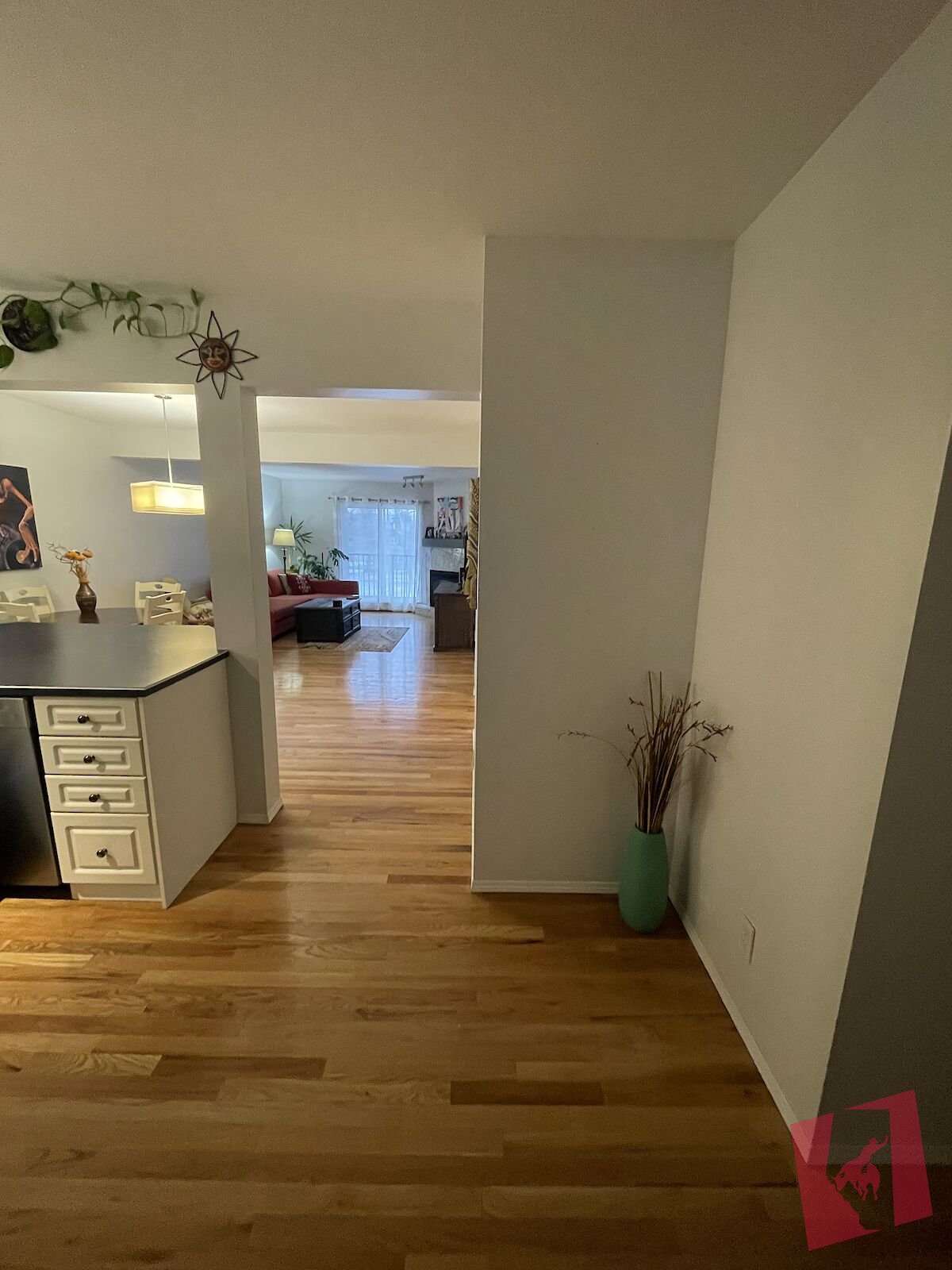✨Stylish Fully Furnished 2 Bed + 2 Bath in Inglewood |Steps to 9th Ave & Bow Riv