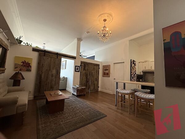 Beautiful Loft Condo in Historic Building in desired Inglewood neighbourhood