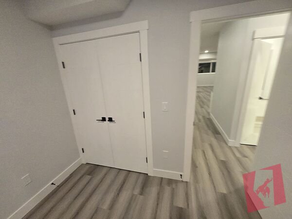 Brand New 2-Bedroom (plus den) Legal Basement Suite in Killarney/Glengarry photo 3