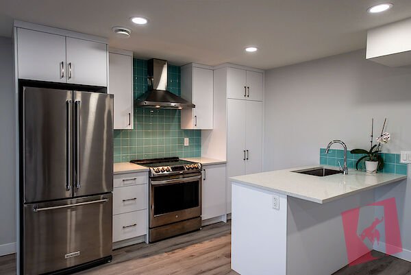 New Beautiful Bright Walkout basement unit