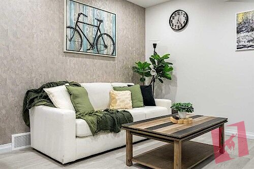 Executive Furnished 2-Bedroom Legal Suite | Private Entrance | Mahogany