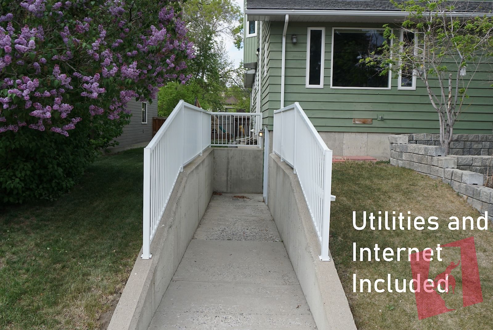 2 Bedroom Suite, Bright and Spacious, Utilities Inc., Separate At-Grade Entrance photo 2