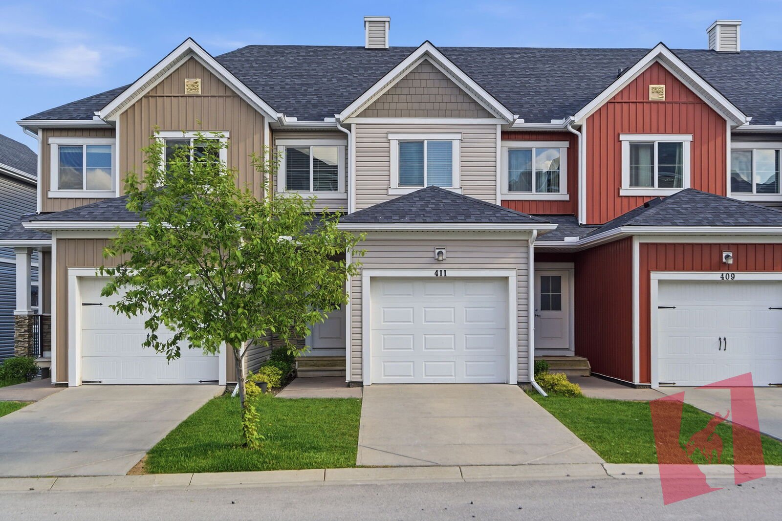 BEAUTIFUL 3 BEDROOM TOWNHOME
