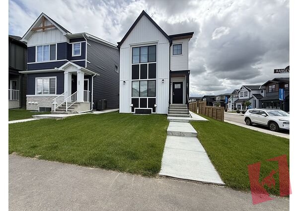 3-Bedroom 2.5 Bath, Double Garage Detached- Stunning Pond View!