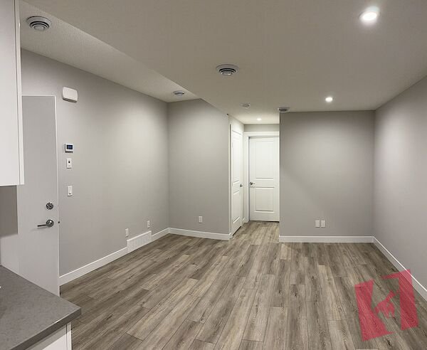 Flexible Lease Terms – Beautiful Basement Suite photo 2