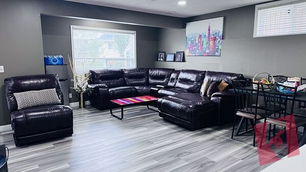 Furnished Royal Oak Basement Suite – 1 Bed, 1 Bath, Kitchen & Laundry