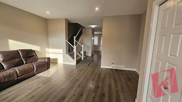 Exceptional 3 Bed 2.5 Bath Home in Seton photo 2