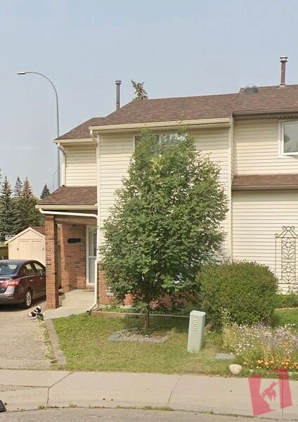 2 Storey Townhouse for RENT in Silver Springs