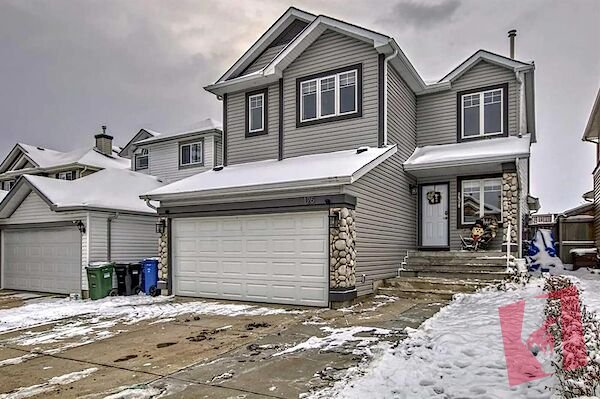 Beautiful 2 bedroom basement (separate entrance and laundry) photo 3