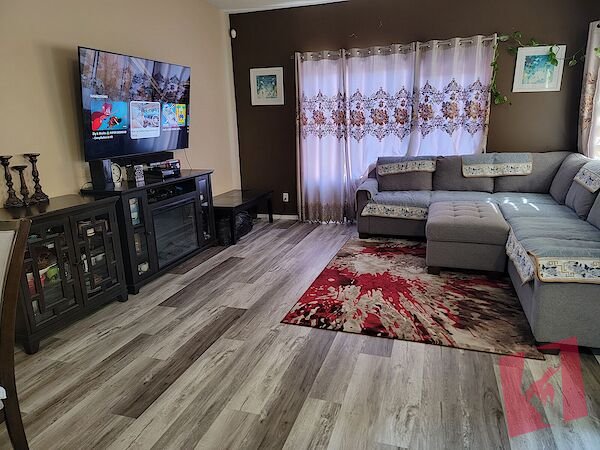Main Floor in Taradale, 3 bed rooms, two and a half washrooms, Double Garage.