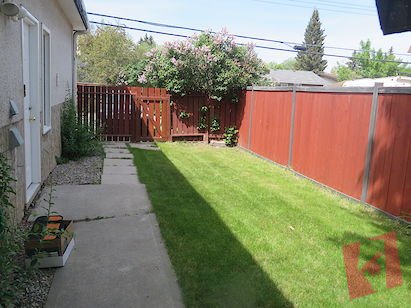 Convenient 2-Bedroom Lower Unit photo 2